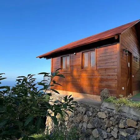 Cozy Mountain Apartment *
